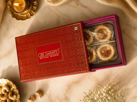24 Carate Mithai Magic Kaju Biscoff Roll